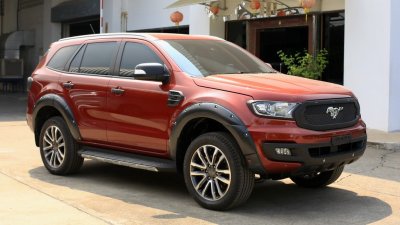 23 คิ้วล้อ (V 5) มีหมุดหลอก 6 นิ้ว