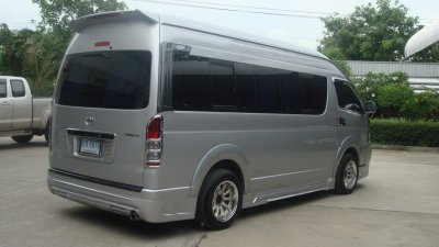 86 ชุดแต่งรอบคัน Hiace 2008