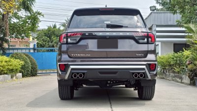 1 ชุดแต่ง (รอบคัน) EVEREST 2022 (ทรง ARTIMO) 10 ชิ้น