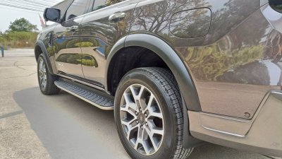 1 ชุดแต่ง (รอบคัน) EVEREST 2022 (ทรง ARTIMO) 10 ชิ้น