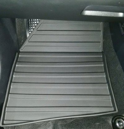 4 ถาดปูพื้นเข้ารูปรถยนต์ (3 ชิ้น) MITSUBISHI XFORCE 2025