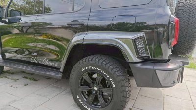 5 Front Fender flares (6 pcs.) Tank 300 DESEL