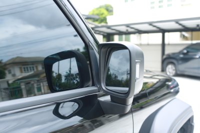 8 คิ้วขอบกระจกมองข้าง Tank 300 2025