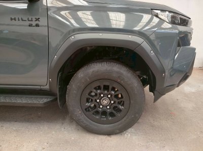 21 คิ้วล้อ Travo 2026 (V.7) มีน๊อต (รุ่น 4ประตู,ช่วงยาว)