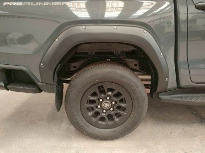 21 คิ้วล้อ Travo 2026 (V.7) มีน๊อต (รุ่น 4ประตู,ช่วงยาว)