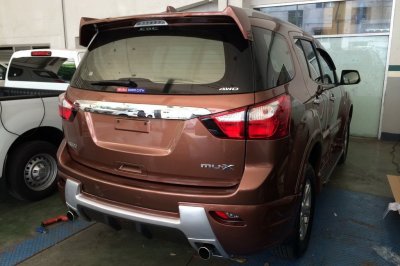 30 Body Kit Mu-X Lumix