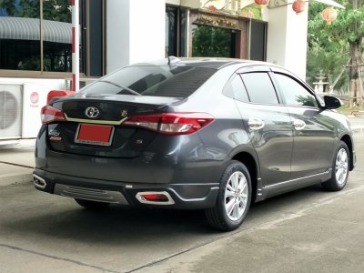 20 สเกิร์ตรอบคัน (ทรง Artimo)