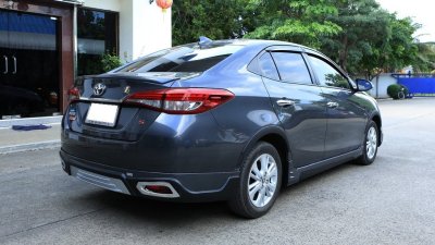 20 สเกิร์ตรอบคัน (ทรง Artimo)