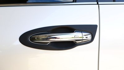 12.Door Handle Inner