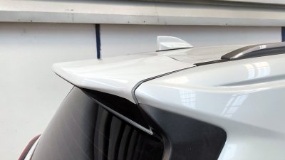 9 Spoiler TOYOTA VELOZ 2022 (department store style)