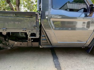 20.Side door trim (2 pcs)  Toyota Hilux Champ 2024