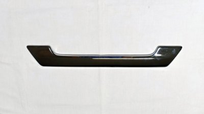 1.คิ้วฝากระบะท้าย Toyota Revo 2020