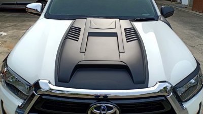 6.Bonnet Hood Scoop (V.8) Toyota Revo 2020