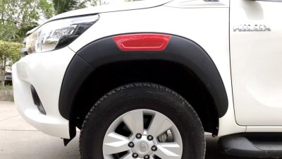 18.Fender Flares (ROCCO style) Toyota Revo 2020