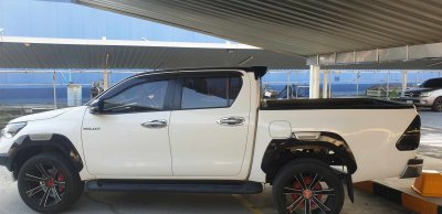 16.สปอยเลอร์หลัง (V.1) Toyota Revo 2020