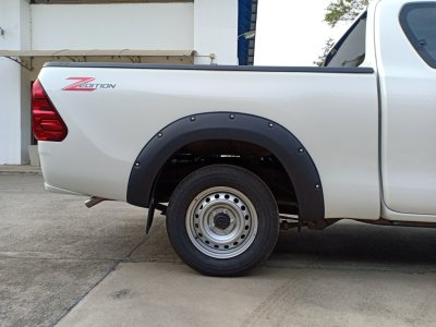 34.คิ้วล้อ (V.7) 6 นิ้ว มีน๊อต Toyota Revo Z-EDITION 2025