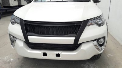 22.Front Grill (V.1)