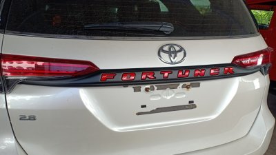 40.Rear Trunk Lid Cover (V.2)