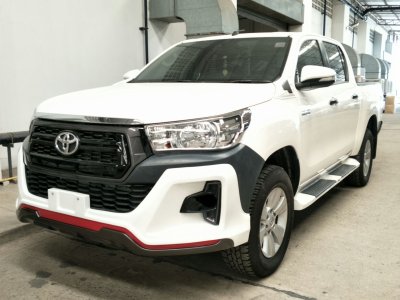 6.สเกิร์ตหน้า ทรง Rocco Toyota Revo 2018