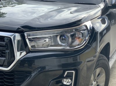 12.ครอบไฟหน้า Toyota Revo 2018