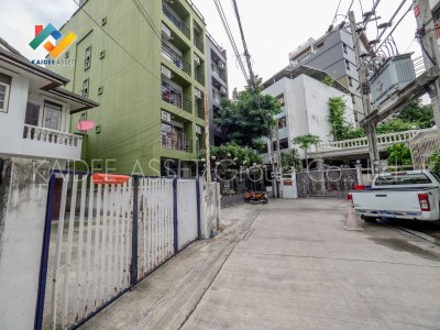 บ้านแฝด ซอย เสือใหญ่ รัชดาภิเษก 36 บ้านแฝด ซอย เสือใหญ่ รัชดาภิเษก 36