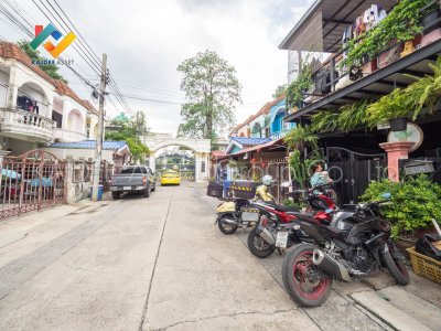 ทาวน์เฮ้าส์ รุ่งกิจวิลล่า 5 ซอย ร่มเกล้า 56 ลาดกระบัง ทาวน์เฮ้าส์ รุ่งกิจวิลล่า 5 ซอย ร่มเกล้า 56 ลาดกระบัง