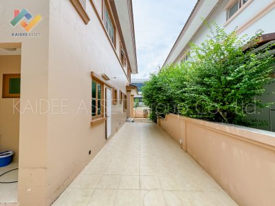 ลดาวัลย์ เลคโคโลเนียล พระราม 2 Ladawan Lake Colonial หลังมุม ลดาวัลย์ เลคโคโลเนียล พระราม 2 Ladawan Lake Colonial หลังมุม