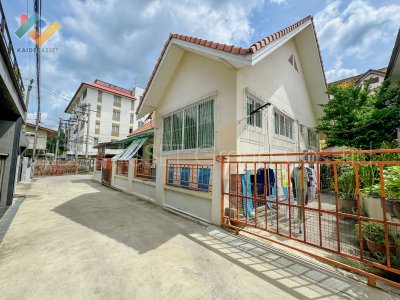บ้านเดี่ยว ซอย อิสรภาพ 47 บางกอกน้อย ใกล้ รพ. ศิริราช บ้านเดี่ยว ซอย อิสรภาพ 47 บางกอกน้อย ใกล้ รพ. ศิริราช