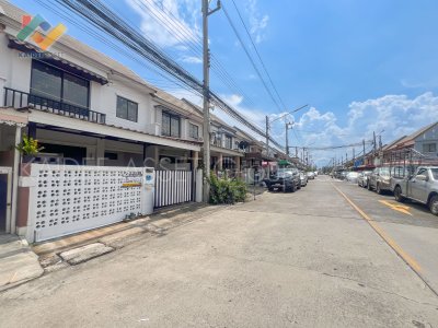 ทาวน์เฮ้าส์ บ้านพฤกษา 52/2 คลองหนึ่ง คลองหลวง ปทุมธานี ทาวน์เฮ้าส์ บ้านพฤกษา 52/2 คลองหนึ่ง คลองหลวง ปทุมธานี