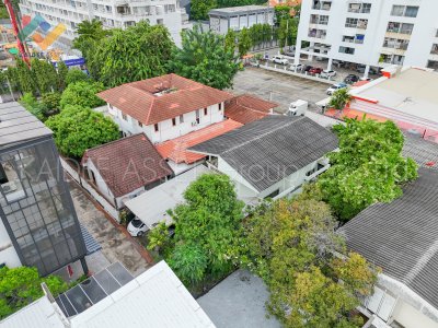 บ้านเดี่ยว พหลโยธิน 8 ( ซอย สายลม ) ใกล้ BTS อารีย์