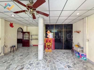 บ้านเดี่ยว ซอย ลาดพร้าว 51 ใกล้รถไฟฟ้า สถานี โชคชัย 4
