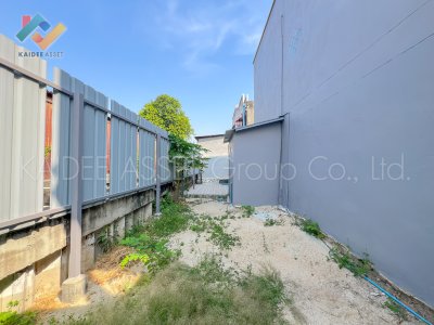 ทาวน์เฮ้าส์ ซอย นนทบุรี 46 ไทยานนท์ 16/2 สนามบินน้ำ รีโนเวท