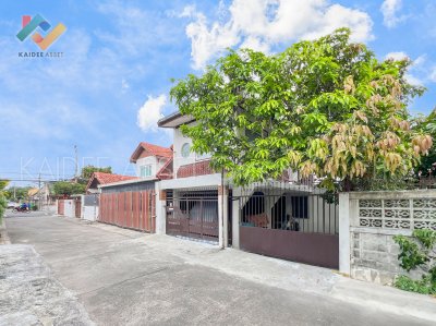 บ้านเดี่ยว ซอย ติวานนท์ 25 ( แผ่นดินทอง ) รัตนาธิเบศร์ 22 บ้านเดี่ยว ซอย ติวานนท์ 25 ( แผ่นดินทอง ) รัตนาธิเบศร์ 22