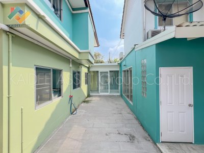 หมู่บ้าน สัมมากร รังสิต คลอง 2 บ้านเดี่ยว 2 หลัง พร้อมอยู่ หมู่บ้าน สัมมากร รังสิต คลอง 2 บ้านเดี่ยว 2 หลัง พร้อมอยู่