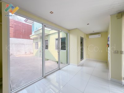 หมู่บ้าน สัมมากร รังสิต คลอง 2 บ้านเดี่ยว 2 หลัง พร้อมอยู่ หมู่บ้าน สัมมากร รังสิต คลอง 2 บ้านเดี่ยว 2 หลัง พร้อมอยู่