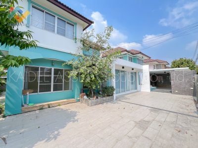 หมู่บ้าน สัมมากร รังสิต คลอง 2 บ้านเดี่ยว 2 หลัง พร้อมอยู่ หมู่บ้าน สัมมากร รังสิต คลอง 2 บ้านเดี่ยว 2 หลัง พร้อมอยู่