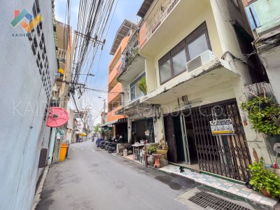 ตึกแถว ถนน จันทน์ 43 แยก 18-2 ซอย เจริญราษฎร์ 5 สาธุประดิษฐ์