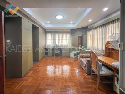 หมู่บ้าน ชื่นกมลนิเวศน์ 5 บ้านเดี่ยว ซอย รามอินทรา 60 หมู่บ้าน ชื่นกมลนิเวศน์ 5 บ้านเดี่ยว ซอย รามอินทรา 60