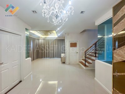 โกลเด้น วิลเลจ อ่อนนุช–พัฒนาการ | บ้านแฝด Fully Furnished