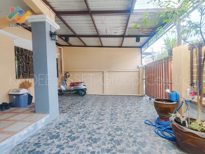 บ้านแฝด ซอย รัตนาธิเบศร์ 22 ติวานนท์ 25 ( แผ่นดินทอง )