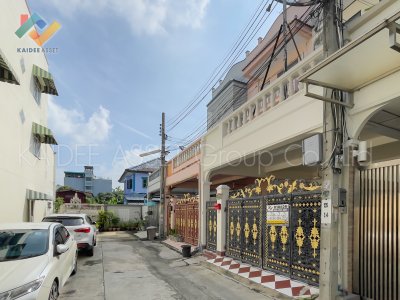 ทาวน์เฮ้าส์ ซอย จรัญสนิทวงศ์ 3 หมู่บ้าน สมชาย ใกล้ BTS ท่าพระ