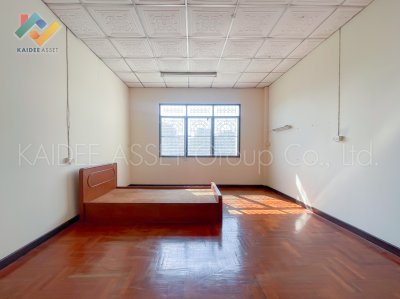 ทาวน์เฮ้าส์ ซอย จรัญสนิทวงศ์ 3 หมู่บ้าน สมชาย ใกล้ BTS ท่าพระ