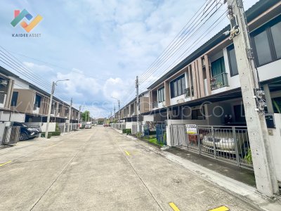 ไทม์โฮม ร่มเย็น | ทาวน์โฮม เฉลิมพระเกียรติ ร.๙ ซอย 38 ประเวศ ไทม์โฮม ร่มเย็น | ทาวน์โฮม เฉลิมพระเกียรติ ร.๙ ซอย 38 ประเวศ