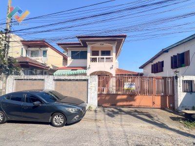 บ้านเดี่ยว ซอย นาคนิวาส 21 ถนน ลาดพร้าว 71 ขายถูก