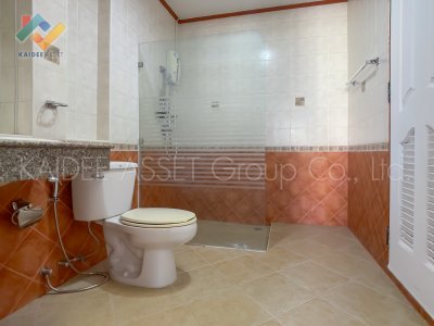 ทาวน์เฮ้าส์ ซอย นาคนิวาส 37 แยก 1-8 ถนน ลาดพร้าว 71 ขายถูก