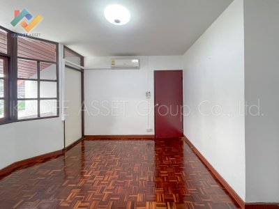 ทาวน์เฮ้าส์ เมืองทองธานี โครงการ 5 ถนน บอนด์สตรีท แจ้งวัฒนะ