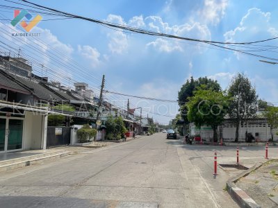 ทาวน์เฮ้าส์ เมืองทองธานี โครงการ 5 ถนน บอนด์สตรีท แจ้งวัฒนะ