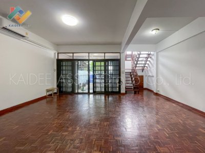 ทาวน์เฮ้าส์ เมืองทองธานี โครงการ 5 ถนน บอนด์สตรีท แจ้งวัฒนะ