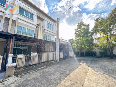 ลุมพินี ทาวน์ เพลส รัชโยธิน-เสนา | ทาวน์โฮม จันทรเกษม