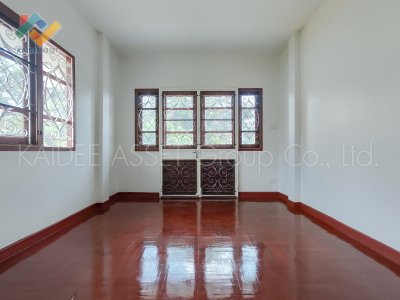 หมู่บ้าน สวนดอกไม้ | บ้านเดี่ยว ซอย บรมราชชนนี 105 ตลิ่งชัน